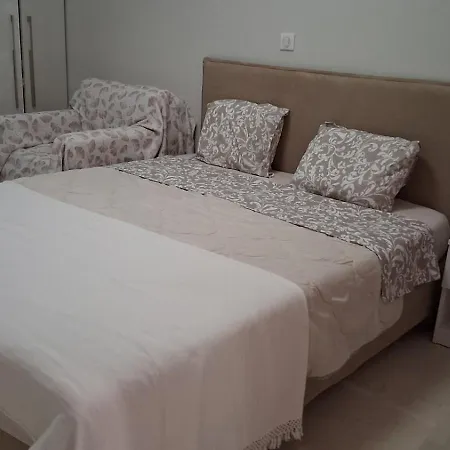 Апартаменты Modern By The Sea